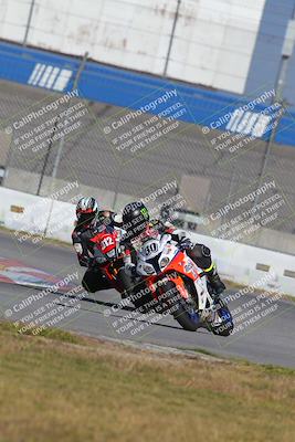 media/Nov-26-2022-Fastrack Riders (Sat) [[b001e85eef]]/Level 3/Session 3 Outside Turn 9/